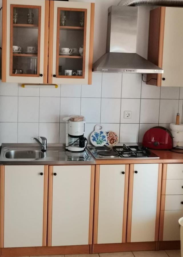 Apartment Mare Vrsi Exterior photo