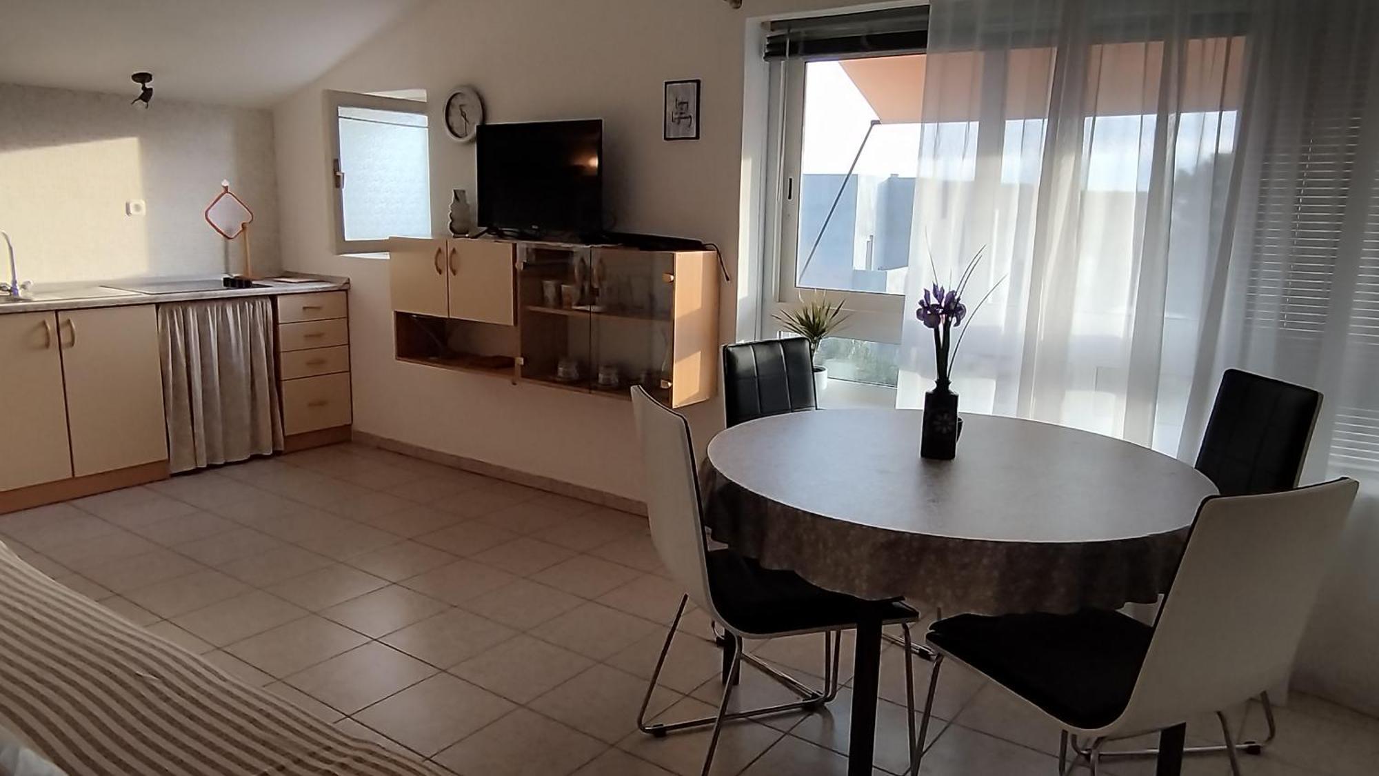 Apartment Mare Vrsi Exterior photo