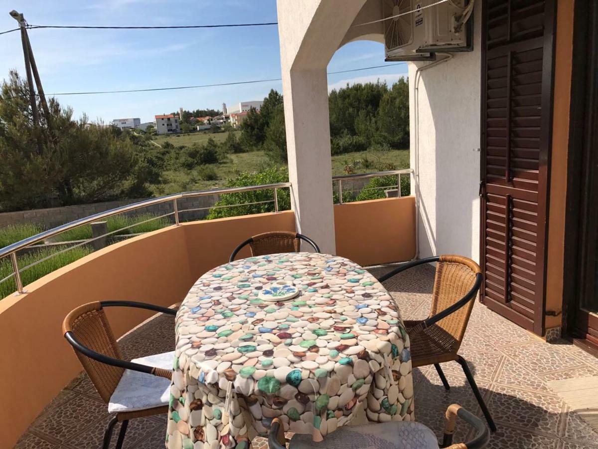 Apartment Mare Vrsi Exterior photo